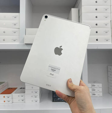 IPad Pro 2018 bản 64GB Màu bạc bản sim - Pin 88% - 6KD6k B*