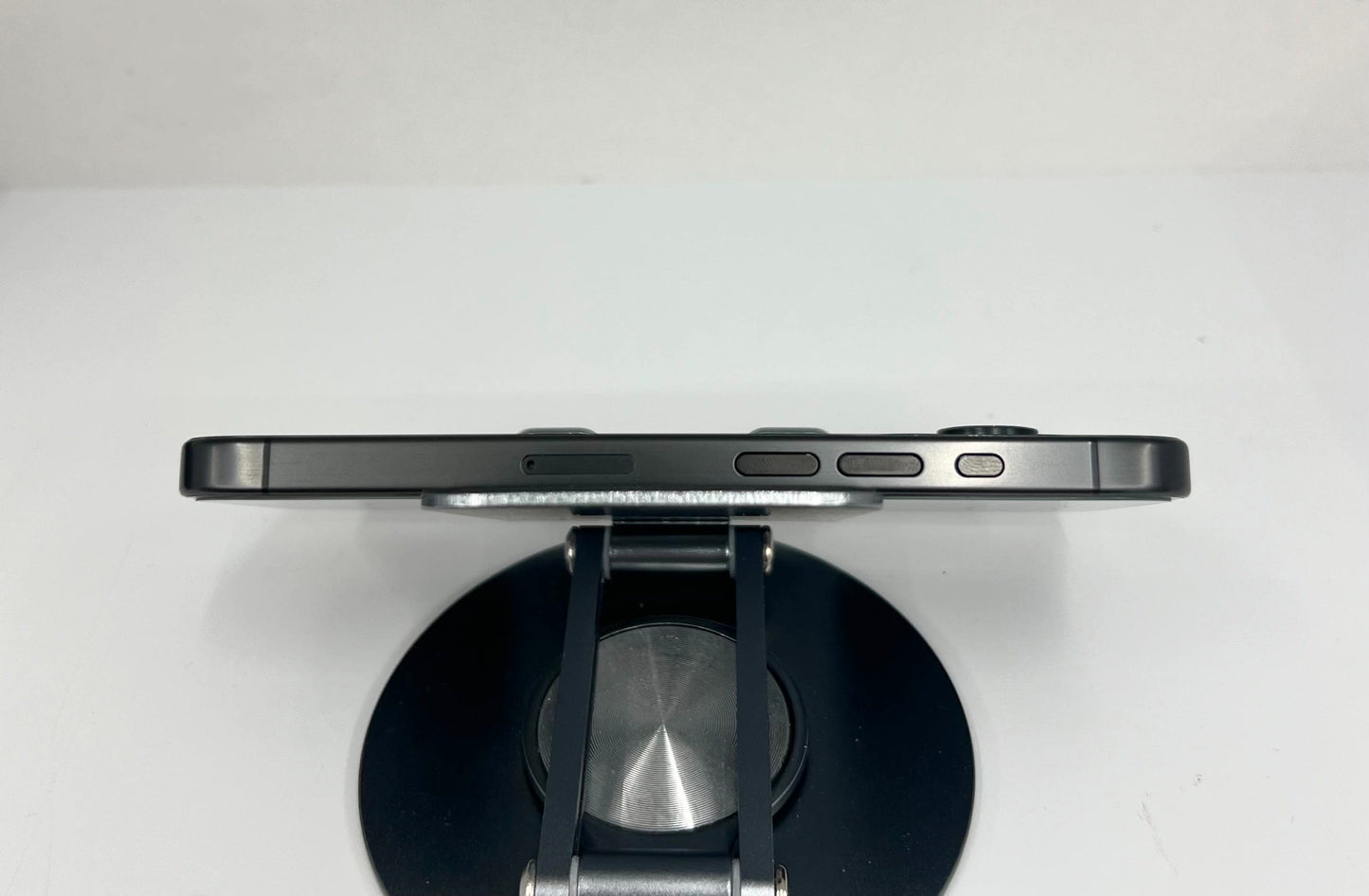 IPhone 15 Pro 128gb Màu đen RF -pin 100 sạc 72 lần - 29858 - A-*