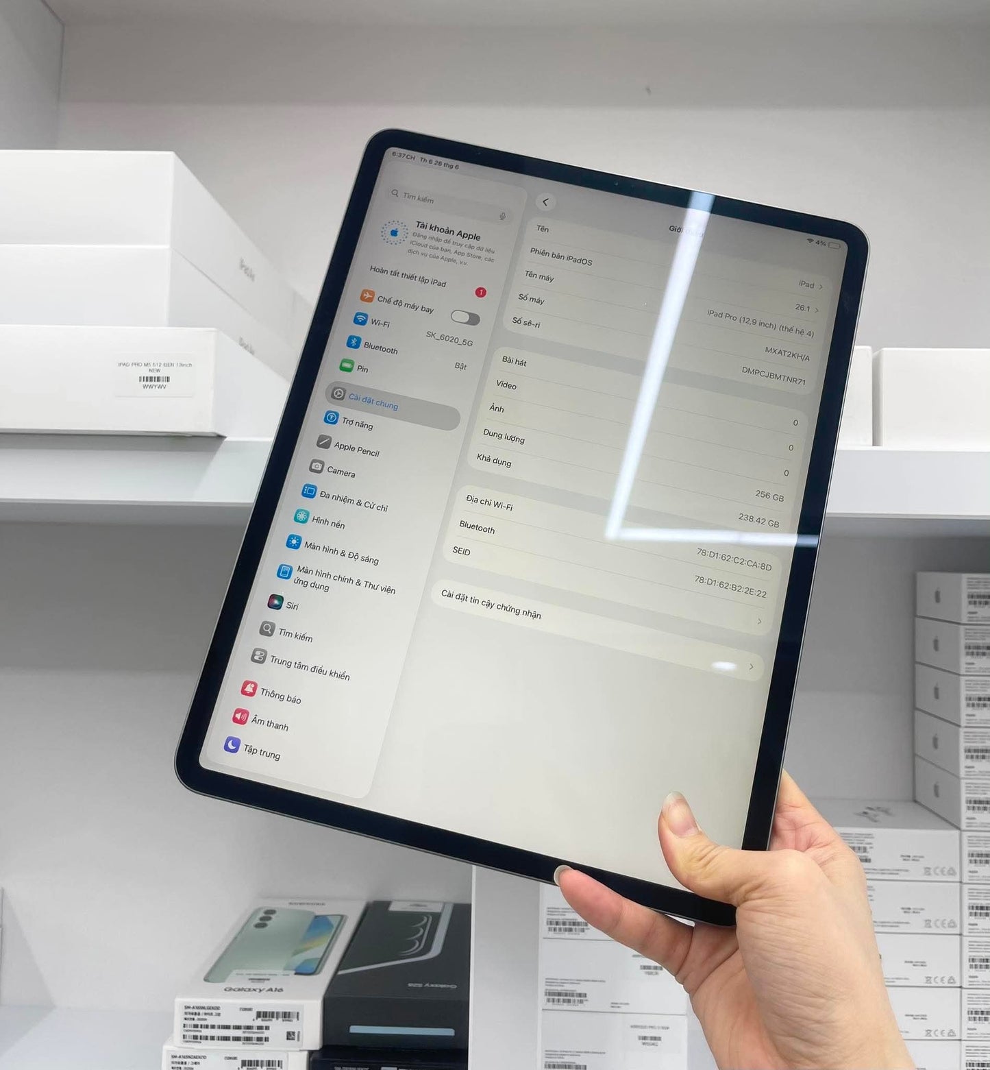 IPad Pro 2020 bản 256GB Màu xám 12.9 inch - Pin 86% - TNR71 A-