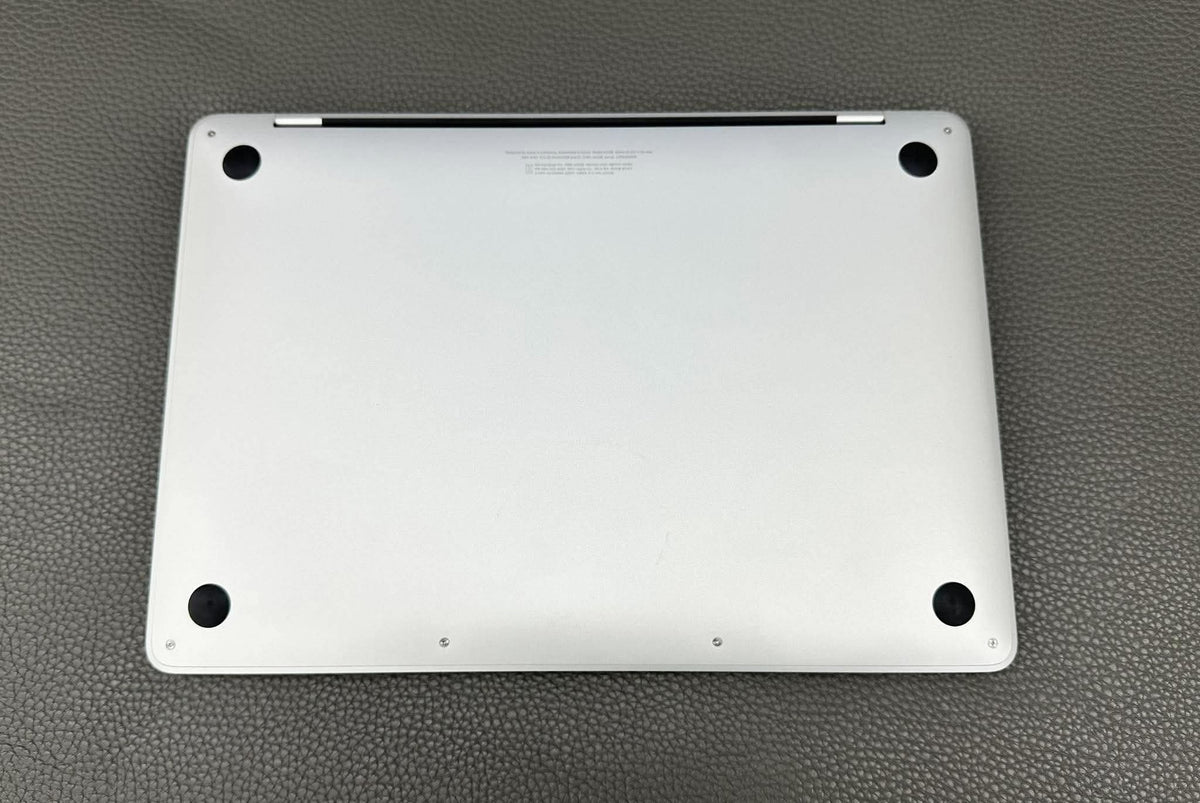 MacBook Pro M2 bản 8/256 màu Bạc full box- Pin 98% - QWDD4 - a-