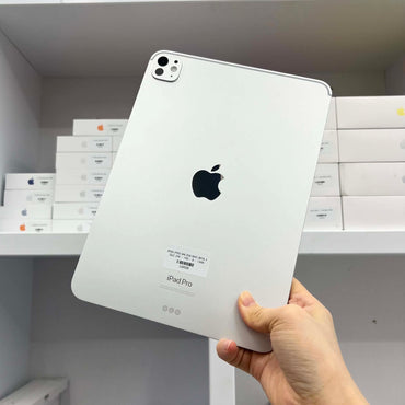 IPad Pro M4 256 màu Bạc Box + sạc zin - Pin 100% - L0R26 Teku