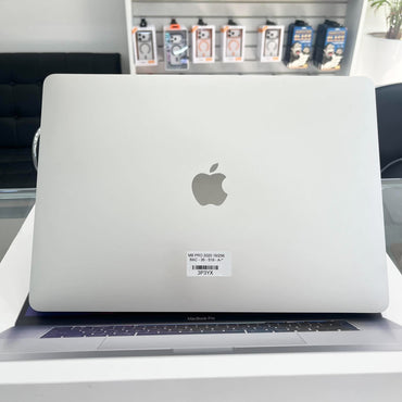 MacBook Pro 2020 bản 16/256 bạc - sạc 36 lần - 3P3YX- a-* Busan
