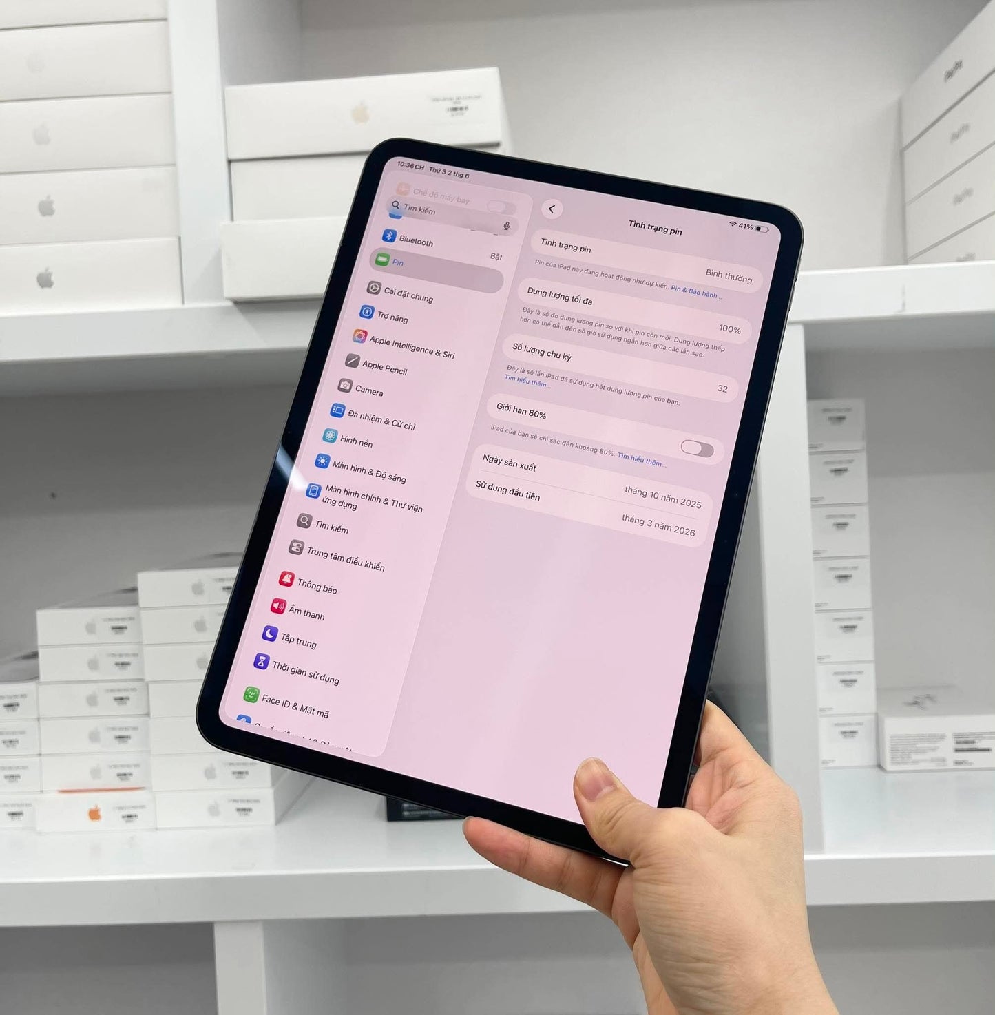 IPAD PRO M5 256 DEN - Pin 100% sạc 32 lần - XQ7Y4
