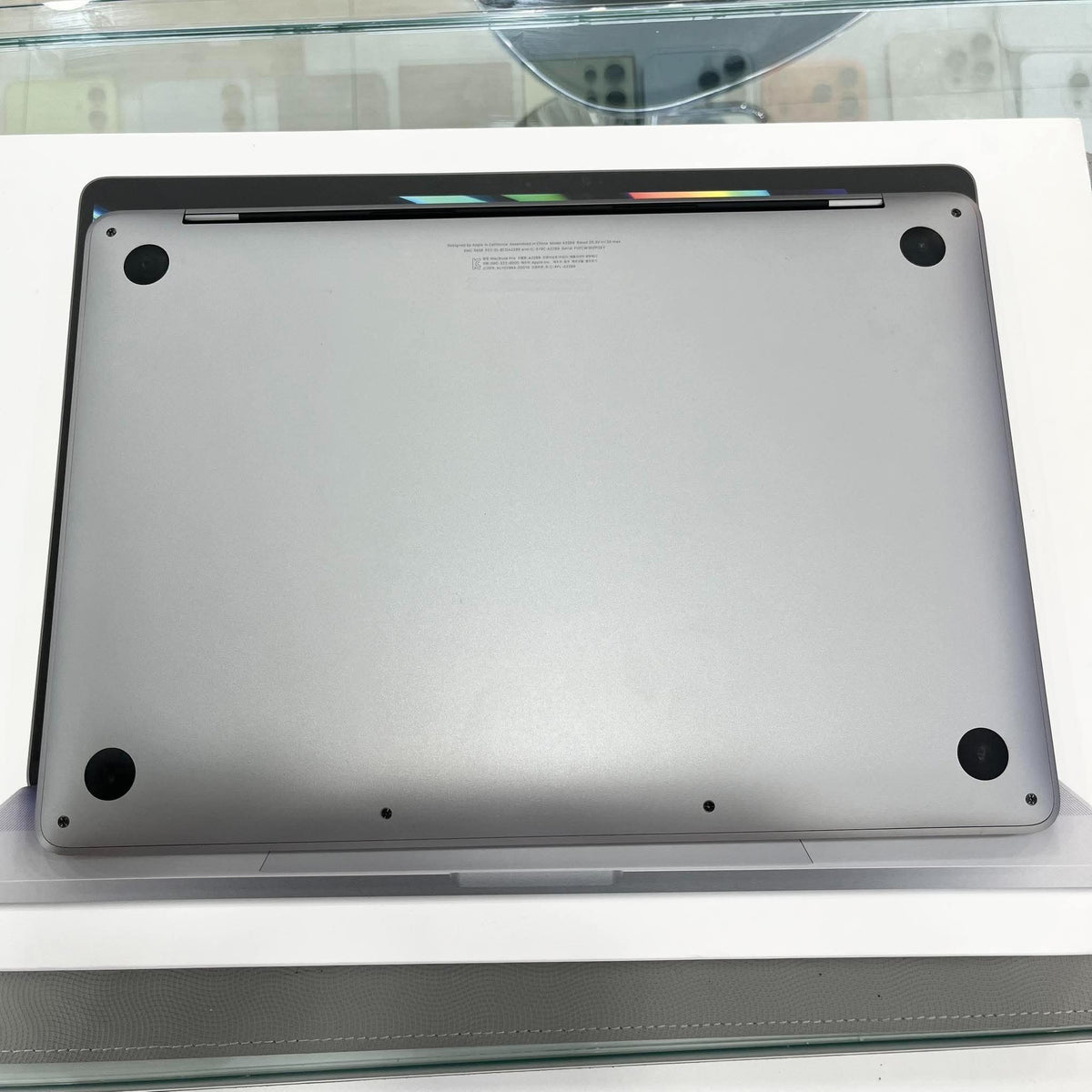 MacBook Pro 2020 8/256 Màu Xám - sạc 140 lần - ZP3XY - A- Busan