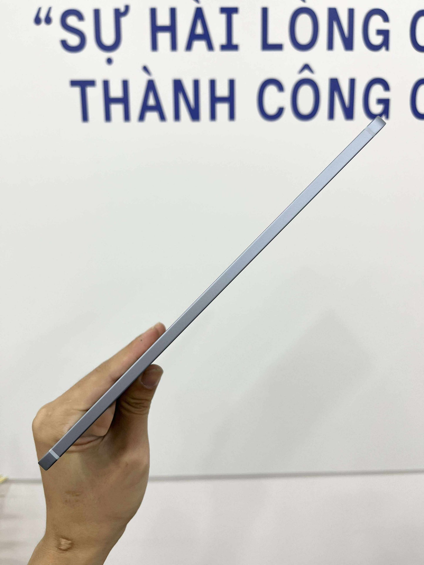 IPad Air 4 bản 64GB Màu xanh dương - Pin 99% - BCQ193 - TEKU