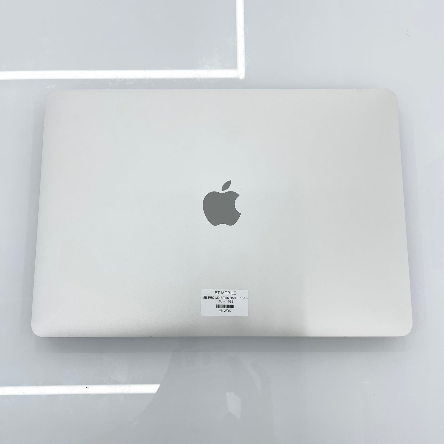 MacBook Pro M2 bản 8/256 màu Bạc - Pin 100% sạc 16L - YNW9K