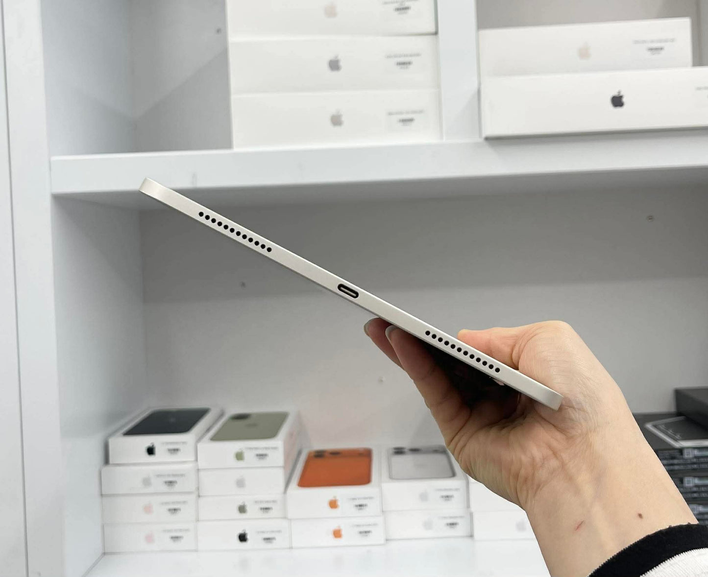 IPad Air 6 bản 128GB Màu Starlight - Pin 92% - WTGVV A-