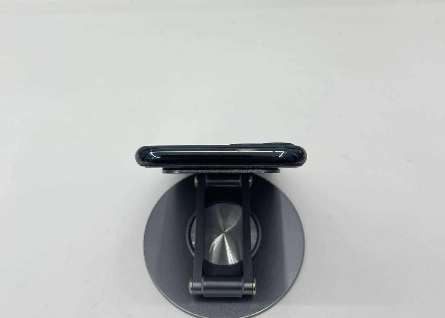 Iphone 11 Pro 64gb Màu Xanh Lá - Pin thay mới 100% - 87105 A-*