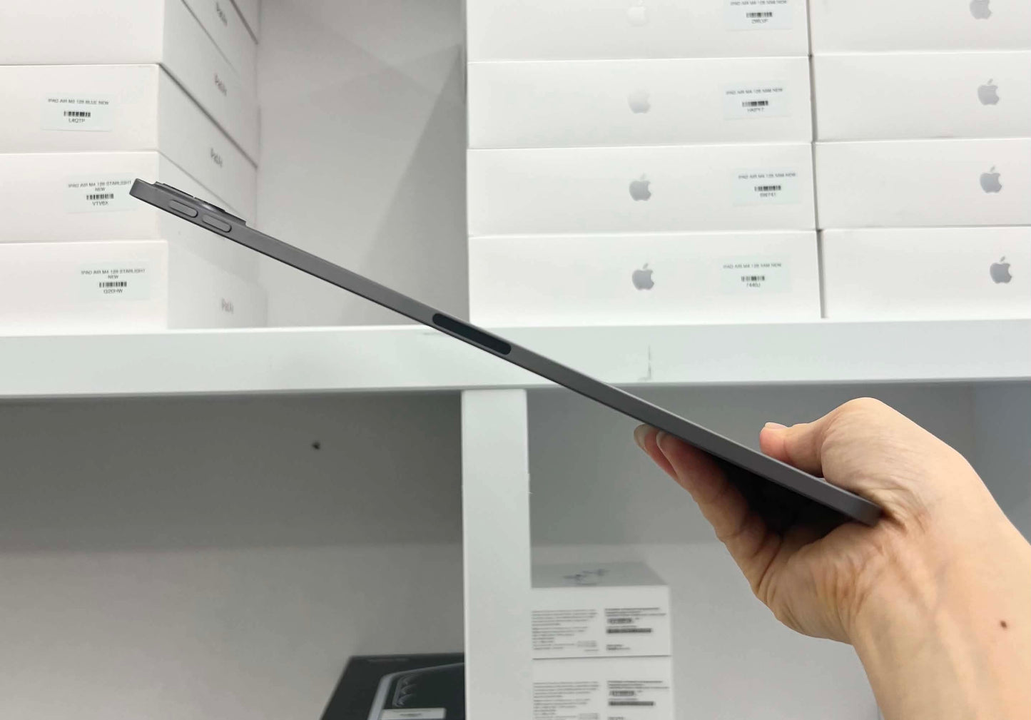 IPad Pro 2020 bản 128gb Màu xám-  Pin 84% - PPTRF - A-*