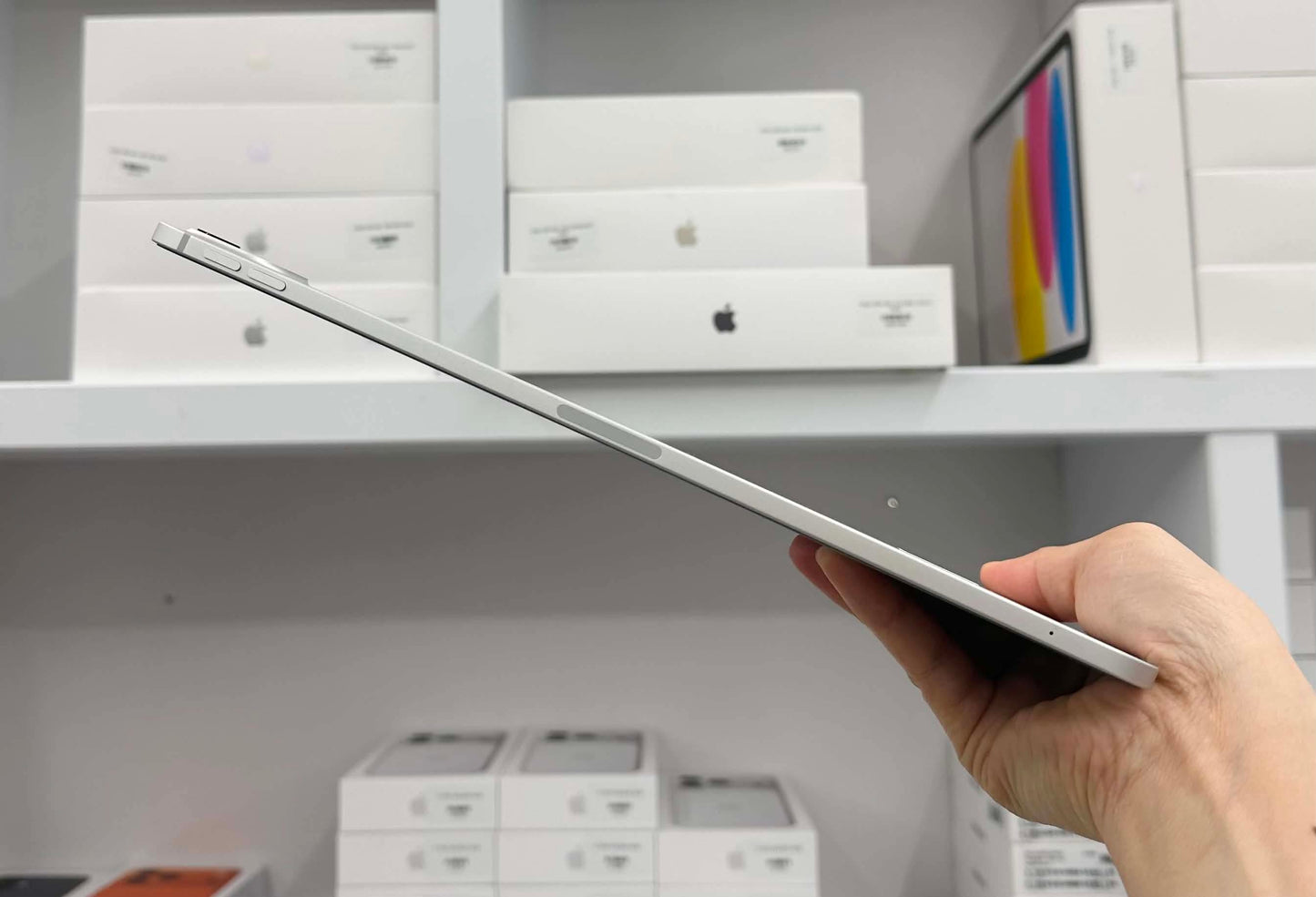 IPAD PRO M5 256 BAC - Pin 100% sạc 18 lần - JN4QV