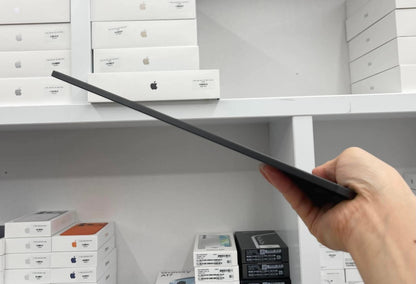 IPAD PRO M5 256 DEN - Pin 100% sạc 16 lần - 0W93K