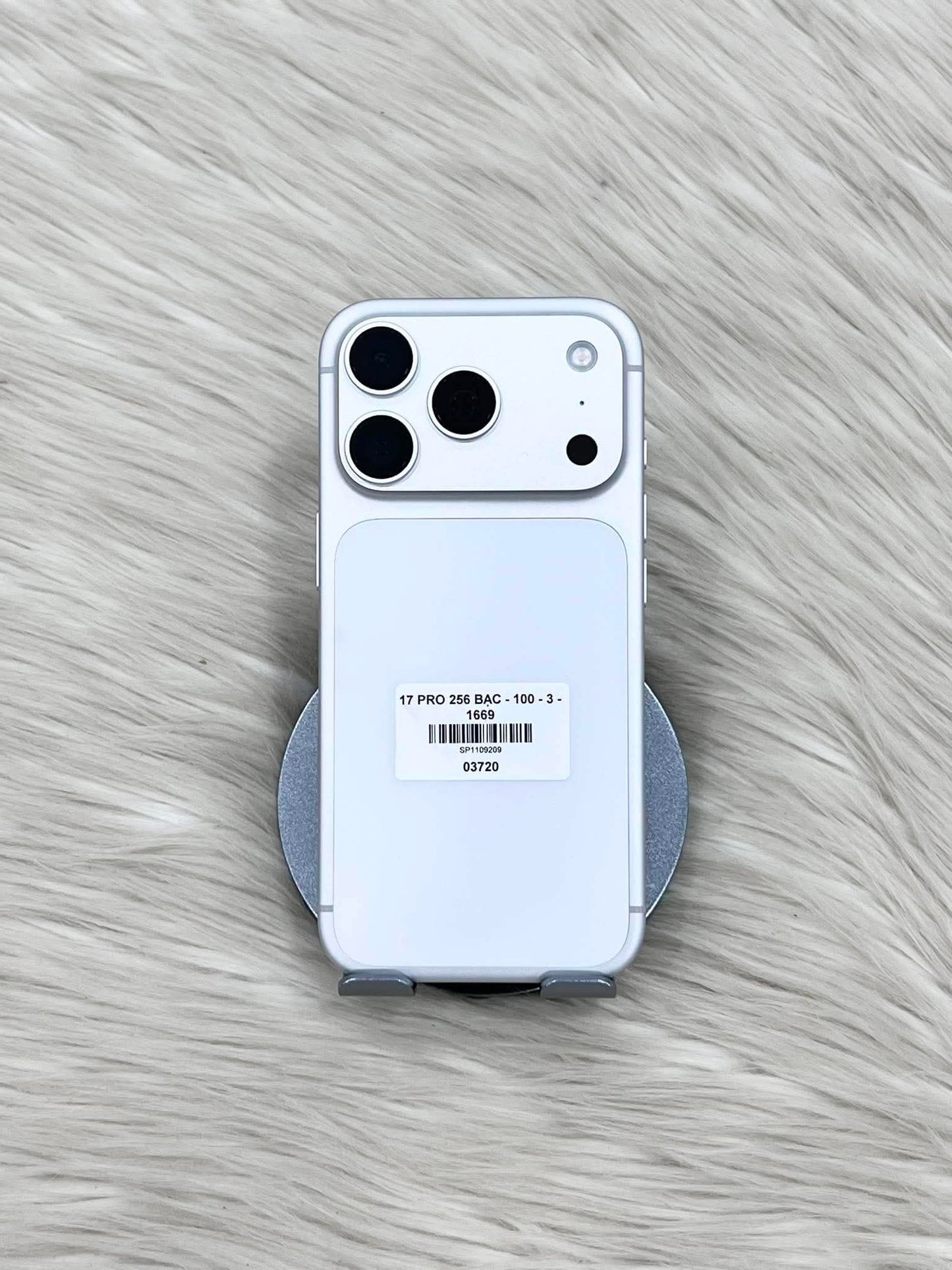 IPhone 17 Pro 256gb Màu Bạc - Pin 100% sạc 3 lần - 03720 TEKU