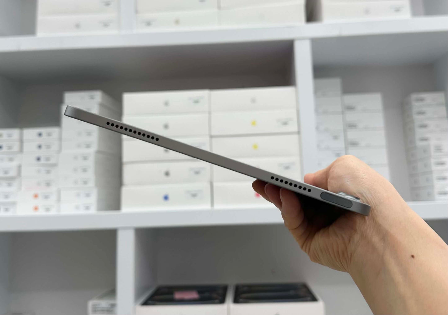 Ipad Air M3 128gb Màu xám   - Pin 100% sạc 16  lần - VKPFH