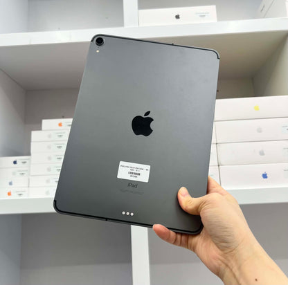 IPAD Pro 2018 256GB Màu Xám - Pin 84% - 9KD86 A-*
