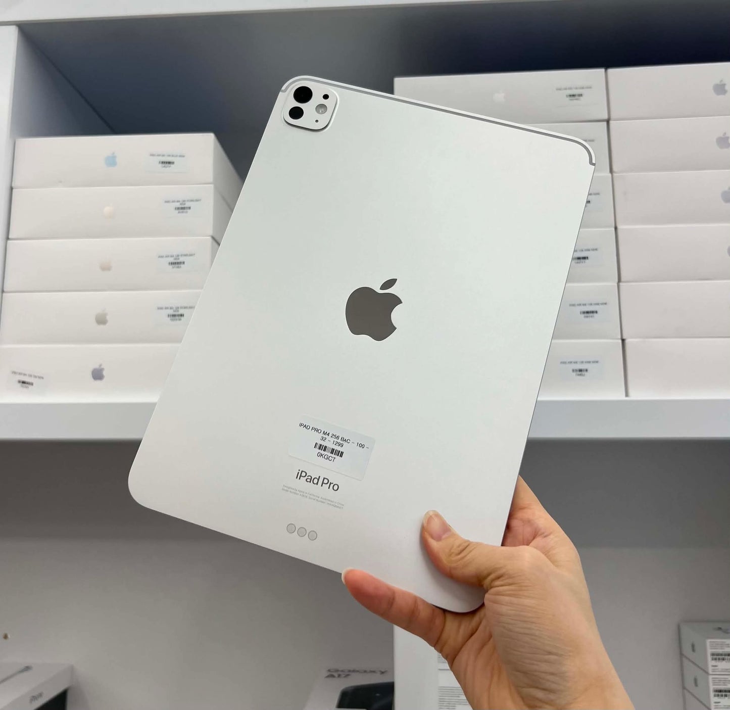 IPad Pro M4 256 màu Bạc - Pin 100% sạc 32 lần - 0KGCT