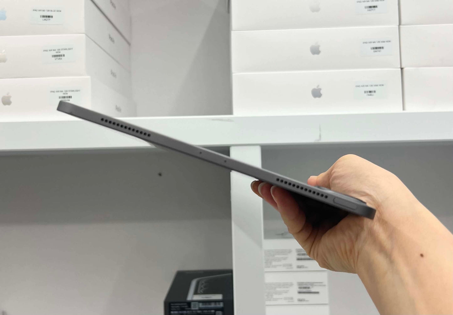 IPad Pro 2020 bản 128gb Màu xám-  Pin 84% - PPTRF - A-*