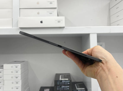 IPAD PRO M5 256 DEN - Pin 100% sạc 32 lần - XQ7Y4