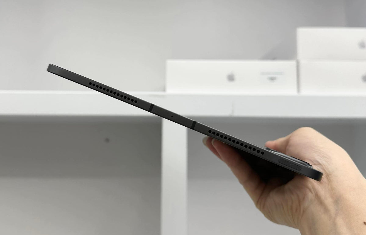 IPad Pro M4 256 màu Đen  - Pin 100% sạc 40 Lần - vvyjv