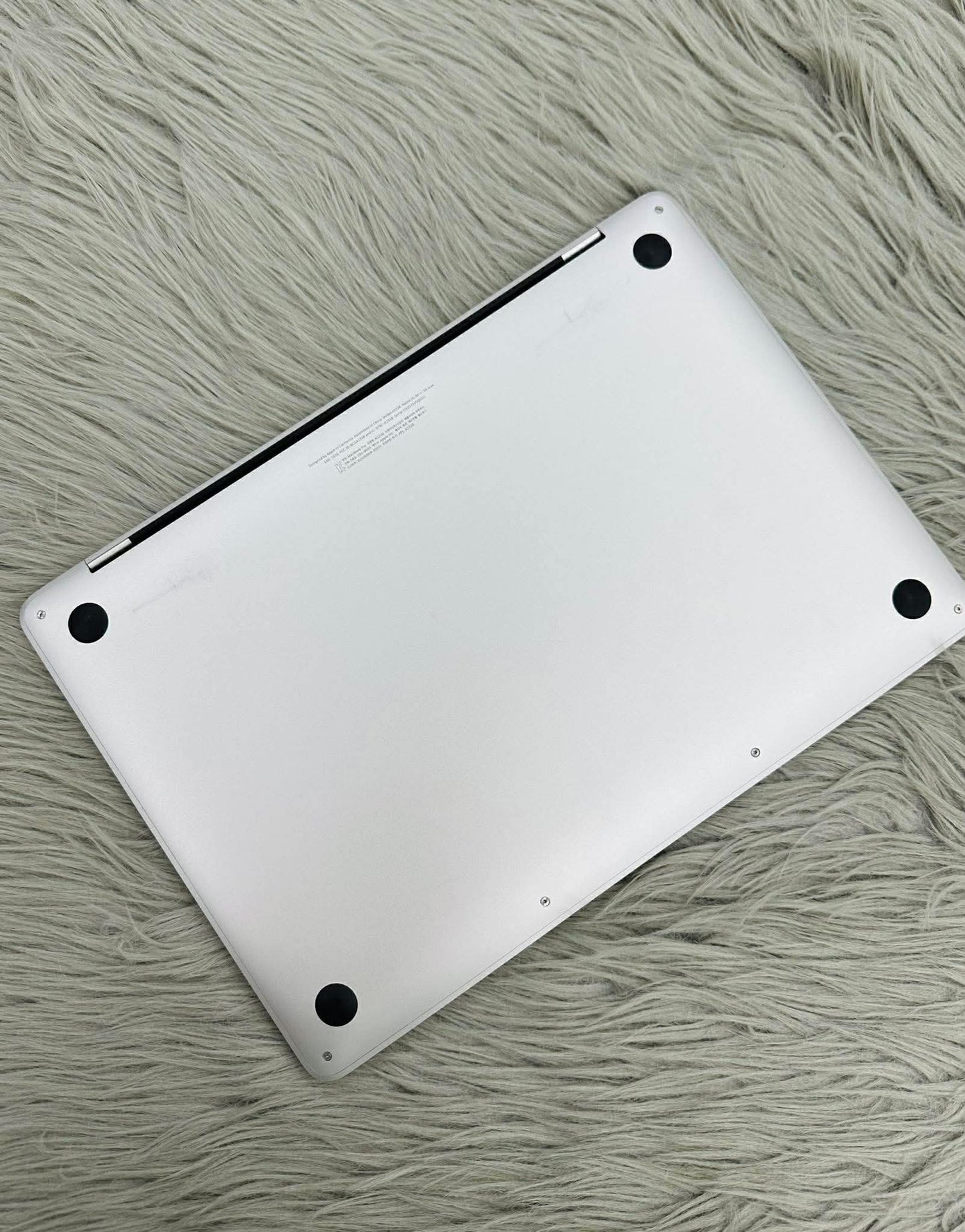 MacBook Pro M1 bản 8gb/256gb Màu bạc - Pin 100% - VSQ05 - A- *