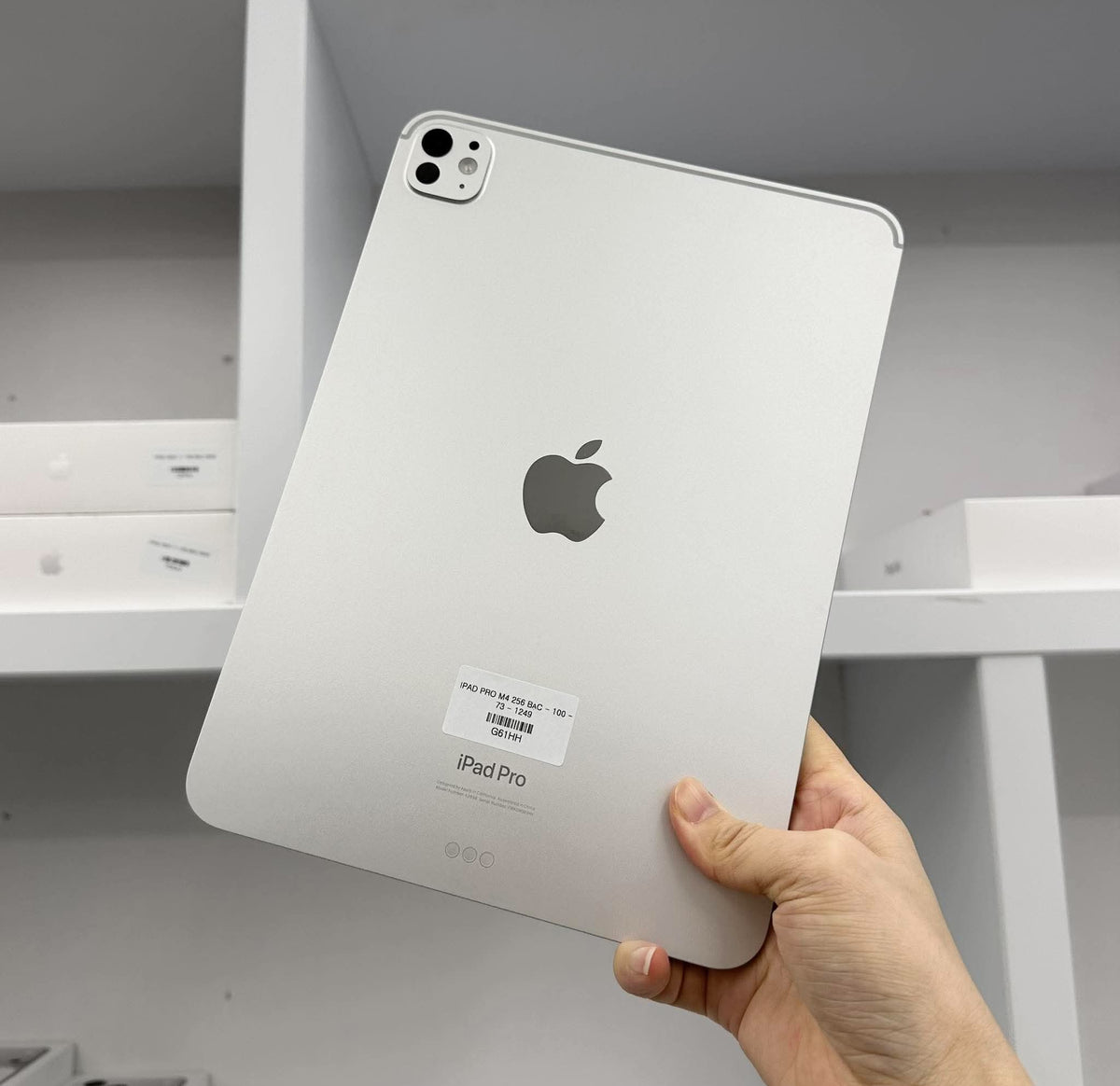 IPad Pro M4 256 màu Bạc - pin 100% sạc 73 lần - G61HH