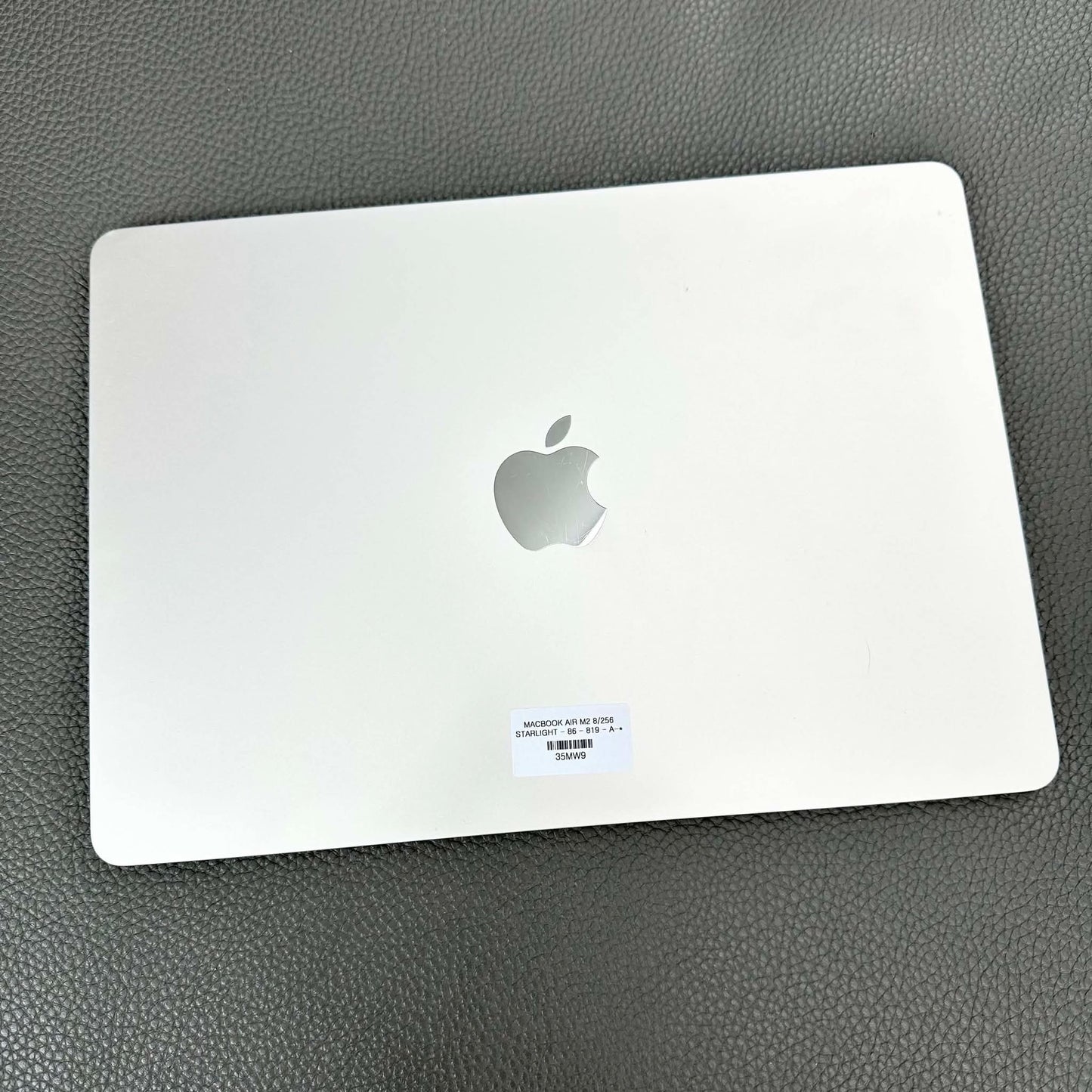 MacBook Air M2 bản 8gb/256gb Màu Starlight - Pin 86%  - 35MW9 - A-*