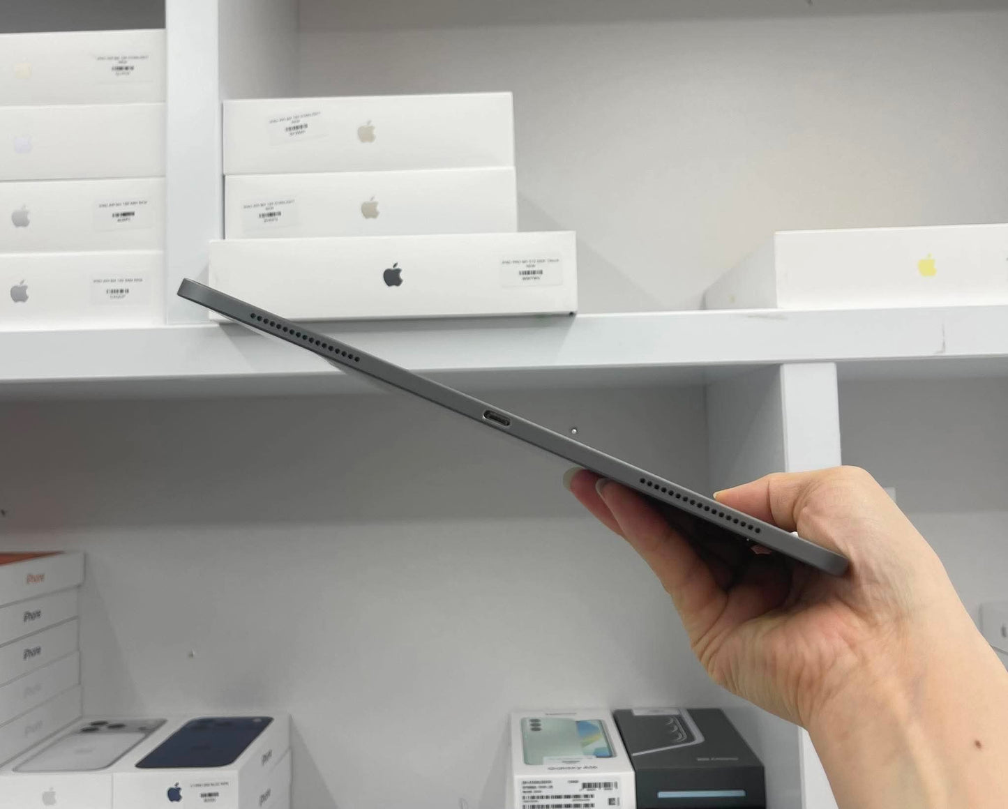 IPad Pro 2018 bản 64GB Màu xám 12.9 inch- Pin 89% - AK7M9 A-*