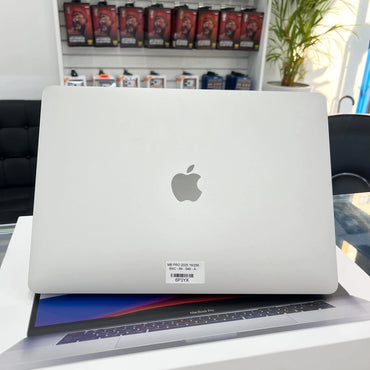 MacBook Pro 2020 bản 16/256 bạc - sạc 84 lần - 6P3YX- a- Busan