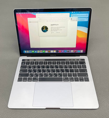 MacBook Pro 2019 bản 8/256 Màu xám - TUL410 - A-*
