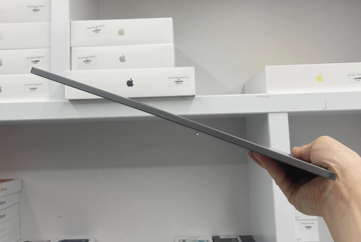 IPad Pro 2018 bản 64GB Màu xám 12.9 inch - Pin 88% - QK7M9 A-*