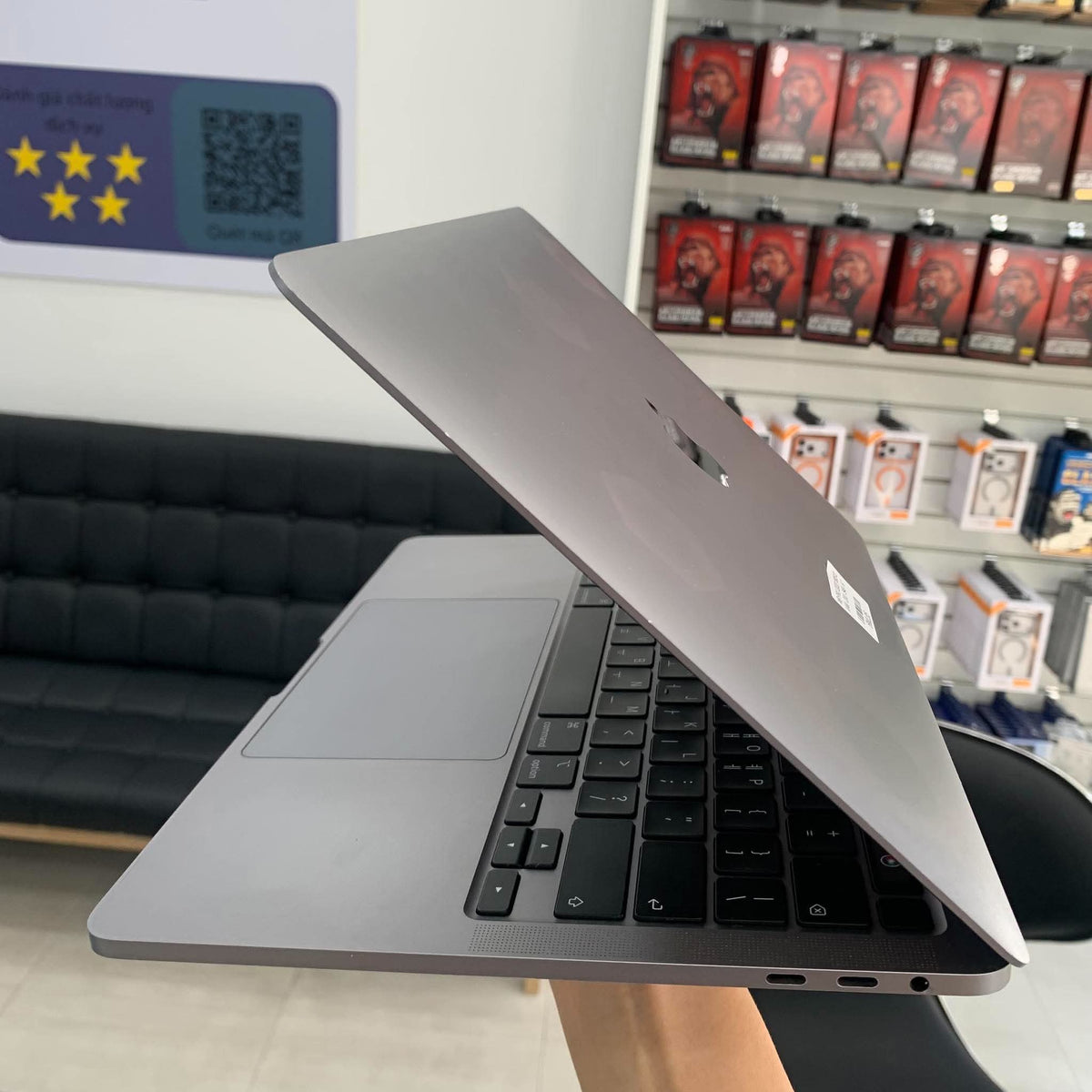 MacBook Pro 2020 16/512 Màu xám - Pin sạc 200 lần - 6ML85 - A-* Busan