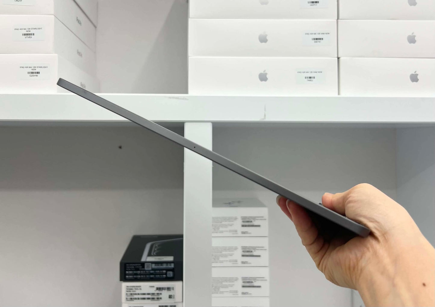 IPad Pro 2020 bản 128gb Màu xám-  Pin 84% - PPTRF - A-*