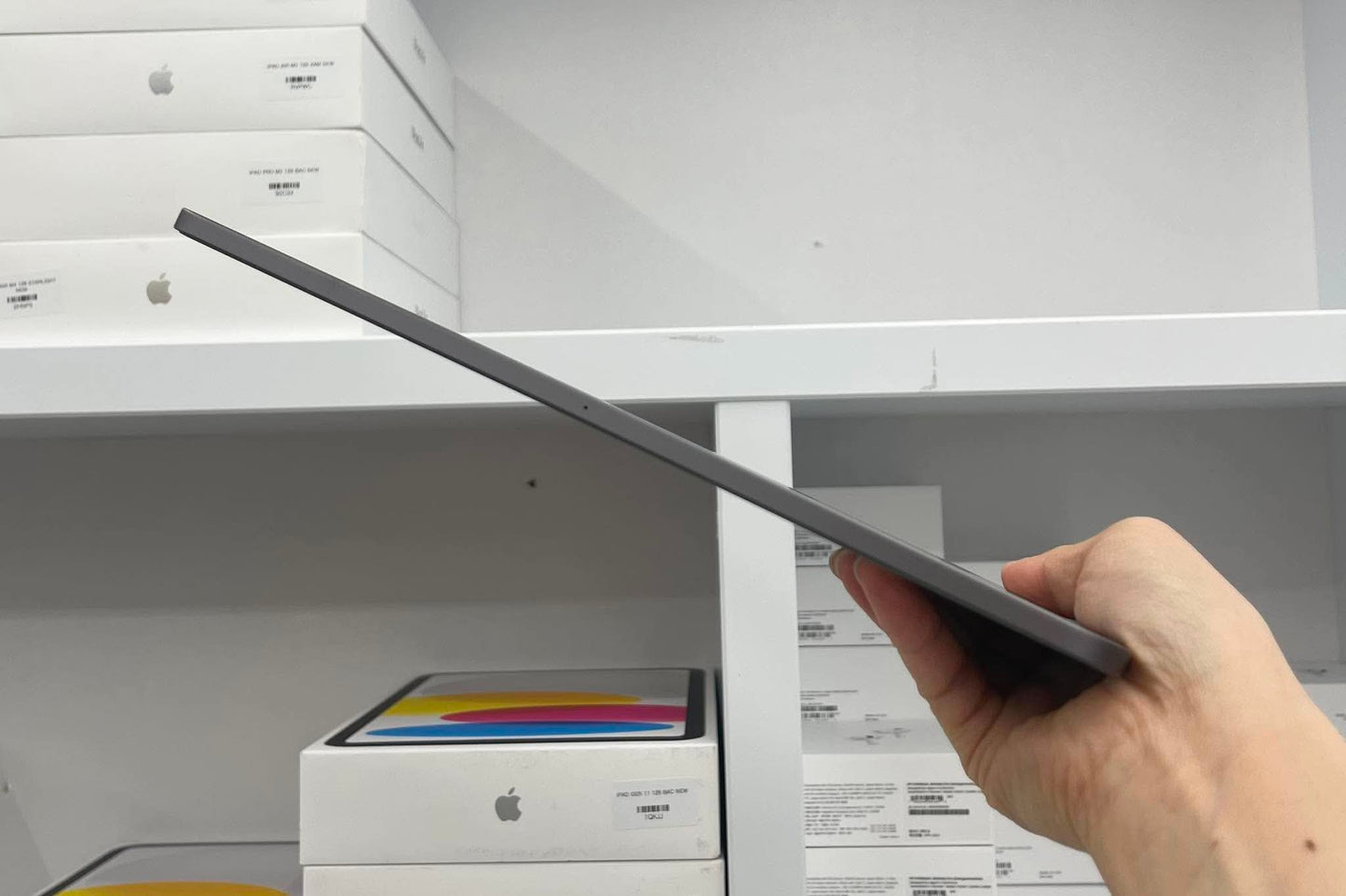 IPad Pro 2020 bản 128gb Màu xám - Pin 84% - ZPTRF  A-