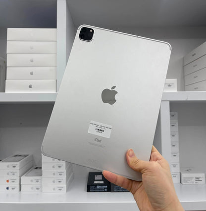 IPad Pro M1 bản 128gb Màu bạc bản sim - Pin 84% - H7GPX A-*