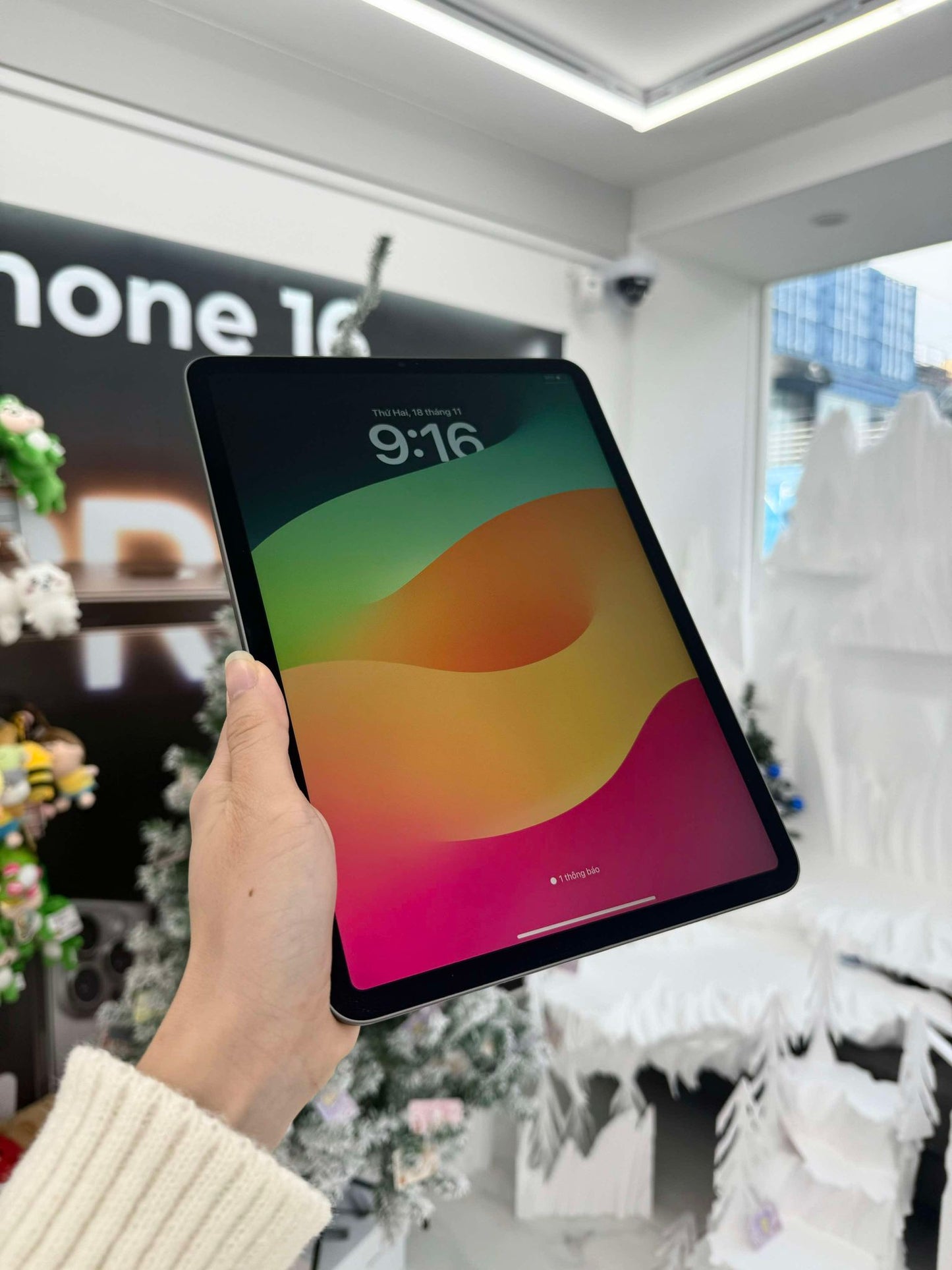 IPad Pro M1 bản 256gb Màu xám, Pin zin 92%, Máy xước nhẹ, Máy zin chưa qua thay sửa - V23VC