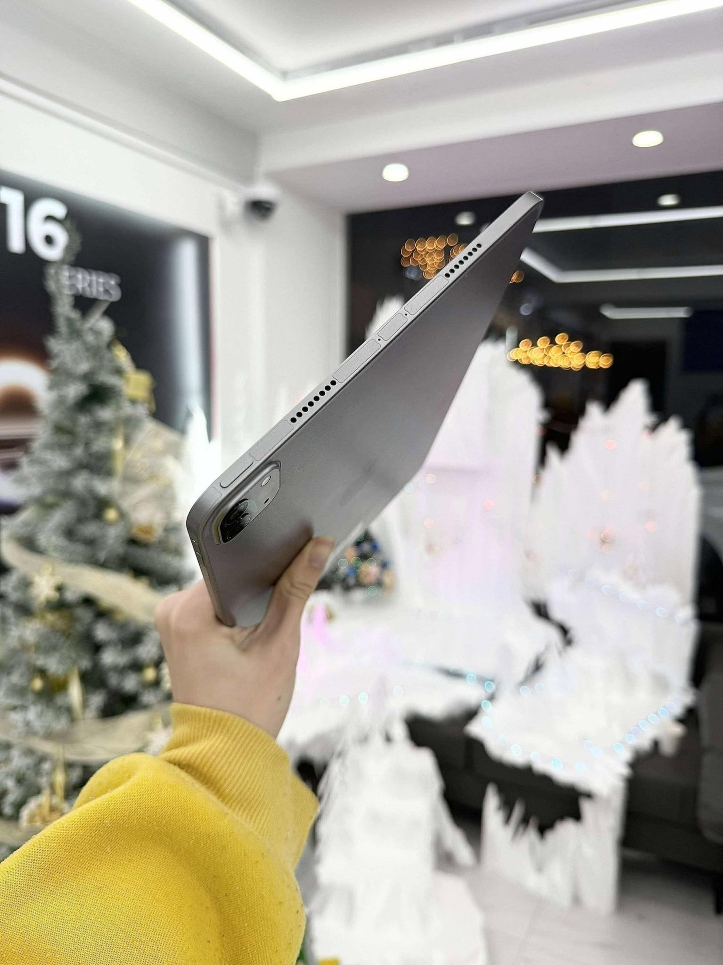 IPad Pro M2 bản 256gb Màu xám, Pin zin 100%, Máy đã sạc 86 lần, Máy zin chưa qua thay sửa - 4MMVC