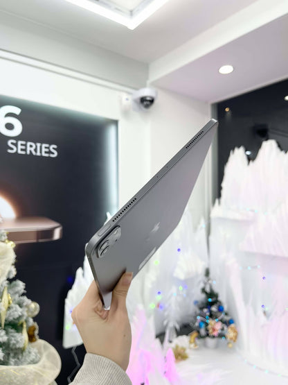 IPad Pro 2020 bản 128gb Màu xám, Pin zin 94%, Máy xước nhẹ, Máy zin chưa qua thay sửa - PTRF *