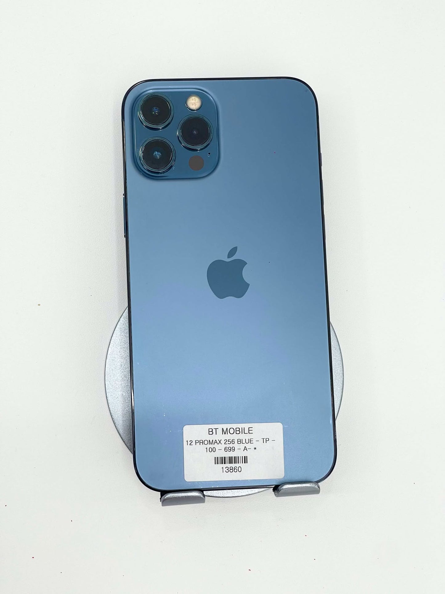 IPhone 12 ProMax 256gb Màu Xanh dương, Pin thay mới 100%, Máy xước nhẹ, Máy zin chưa qua thay sửa - 13860 *