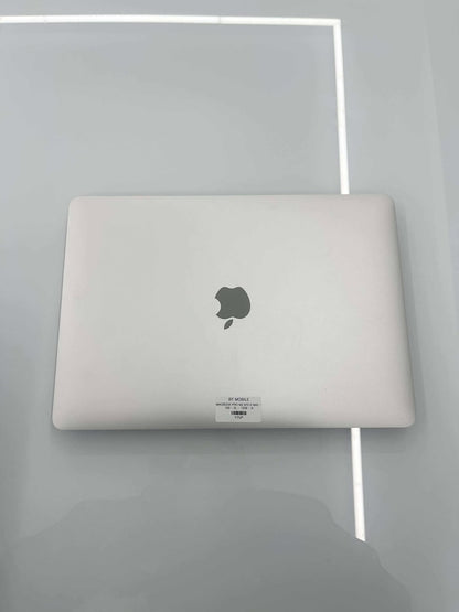 MacBook Pro M2 bản 8gb/512gb Màu bạc, Pin zin 100%, Máy đã sạc 3 lần, Máy zin chưa qua thay sửa - Y7VP