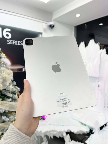 IPad Pro M1 bản 128gb Màu bạc, Pin zin 88%, Máy xước, Máy zin chưa qua thay sửa - WCWP*