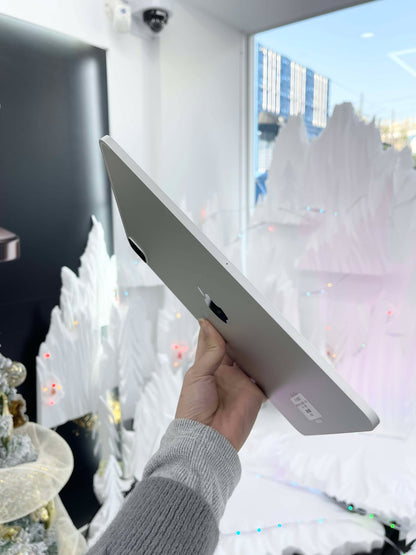 IPad Pro M2 bản 256gb Màu bạc, Pin zin 100%, Máy đã sạc 50 lần, Máy zin chưa qua thay sửa - NVGK