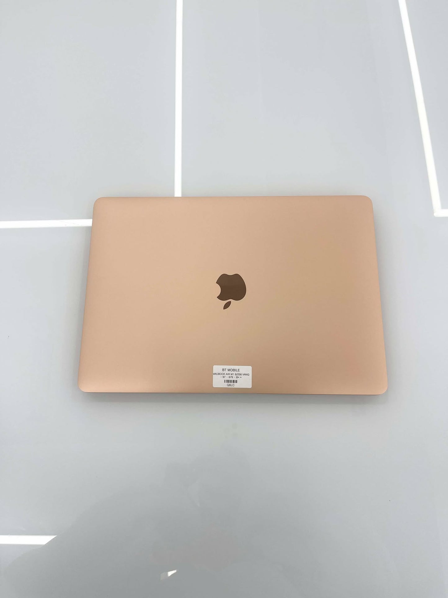 MacBook Air M1 bản 8gb/256gb Màu Vàng, Pin zin 97%, Máy xước, Máy zin chưa qua thay sửa - Q6LC *