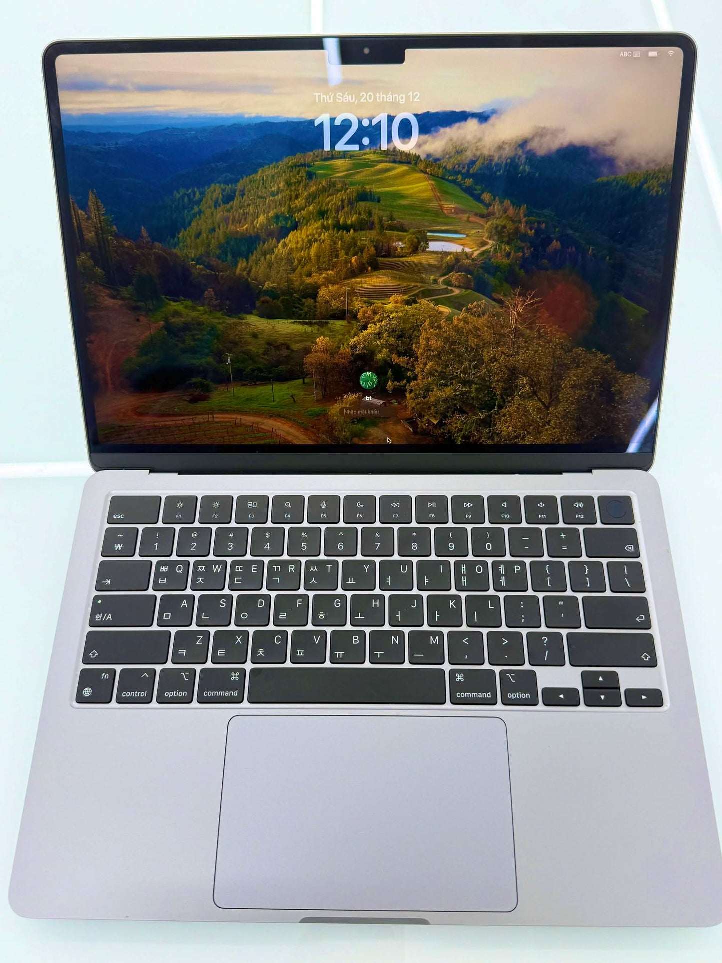 MacBook Air M3 bản 8gb/256gb Màu Xám, Máy zin chưa qua thay sửa - QVHKH