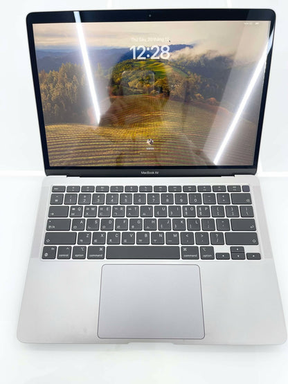 MacBook Air M1 bản 8gb/512gb Màu Xám, Pin zin 91%, Máy xước nhẹ, Máy zin chưa qua thay sửa - Q6L5 *