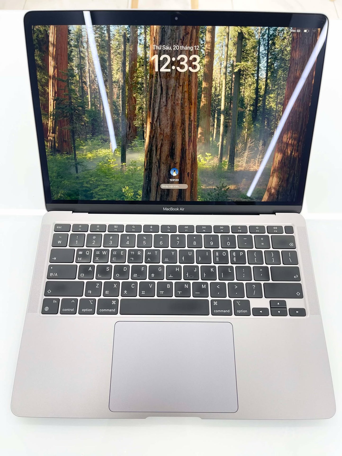 MacBook Air M1 bản 8gb/512gb Màu Xám, Pin zin 100%, Máy đã sạc 67 lần, Máy zin chưa qua thay sửa - Q6LR