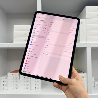 IPad Pro M4 bản 256GB Màu xám box + sạc - Pin 100% sạc 1 lần  - 69m6v