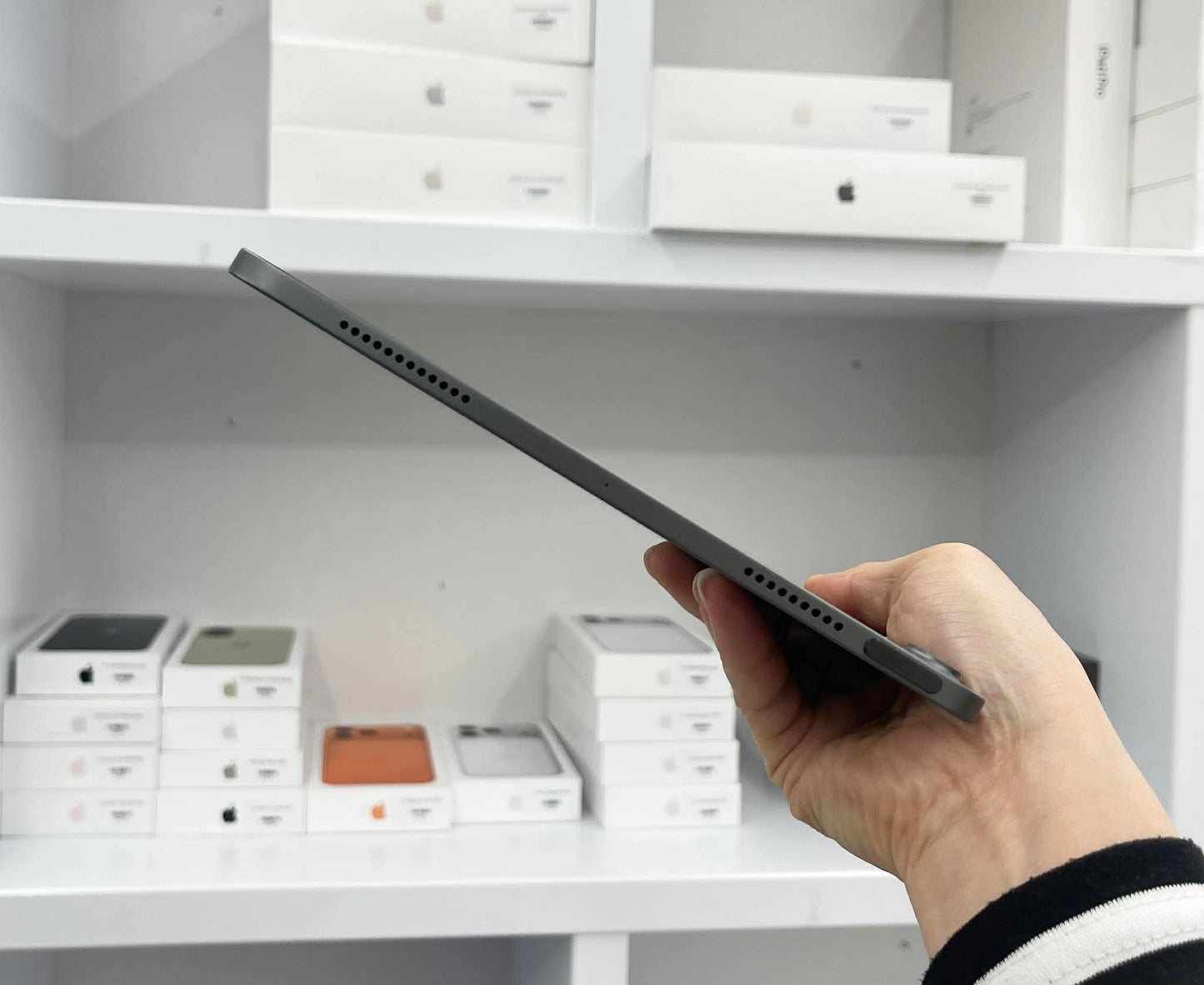 Ipad Air 5 64gb Màu Xám - Pin 99% - R762Q