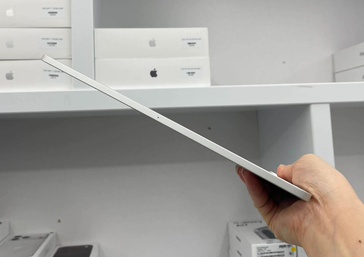 IPad Pro M2 bản 256gb Màu bạc - Pin 100% sạc 71 lần - 6w7xw