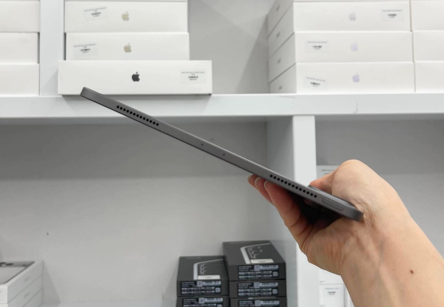 IPad Pro 2020 bản 128gb Màu xám - pin 91% - 5PTRF A-*