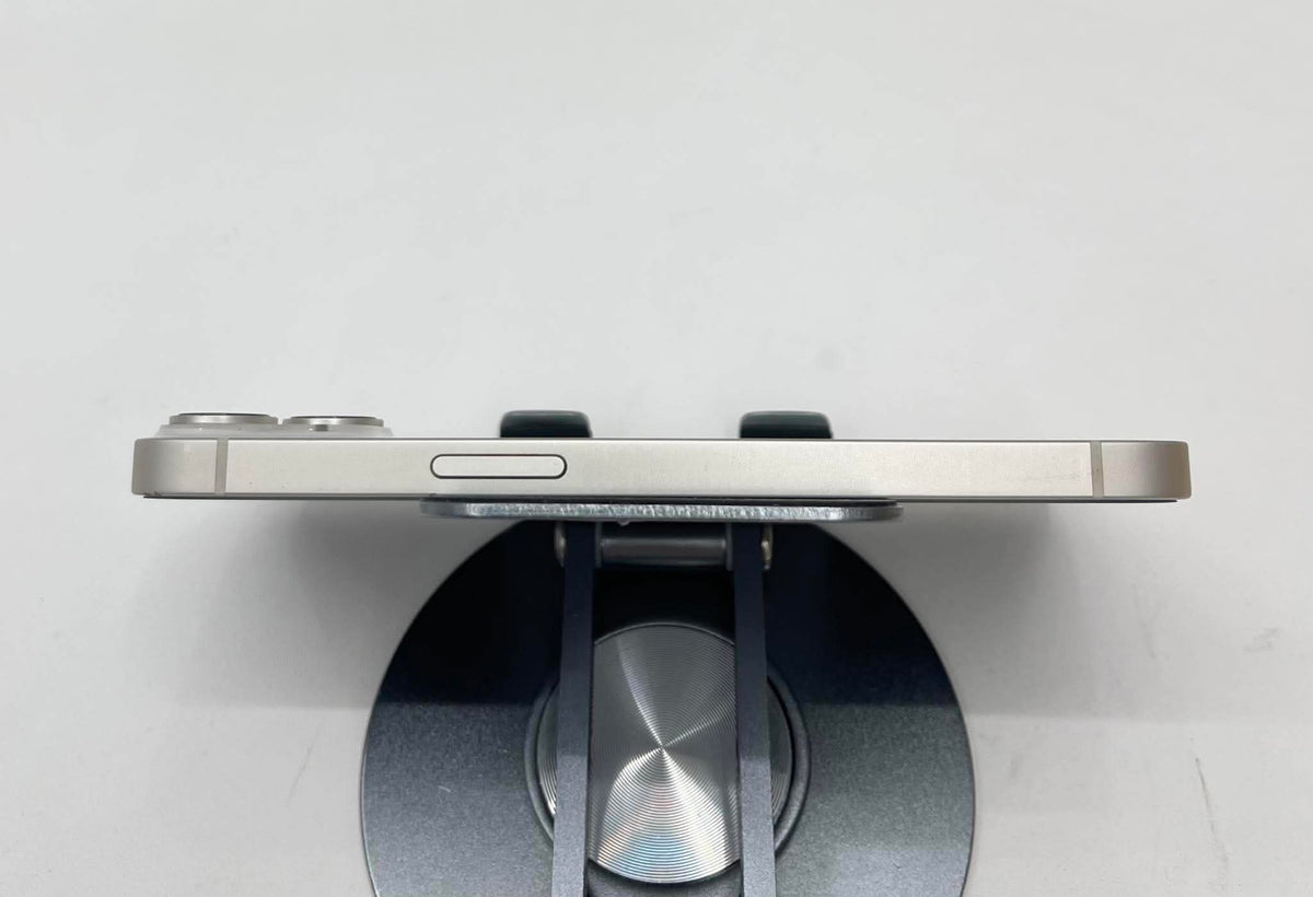 IPhone 13 128gb Màu Trắng - Pin 85%- 88205 - a-*