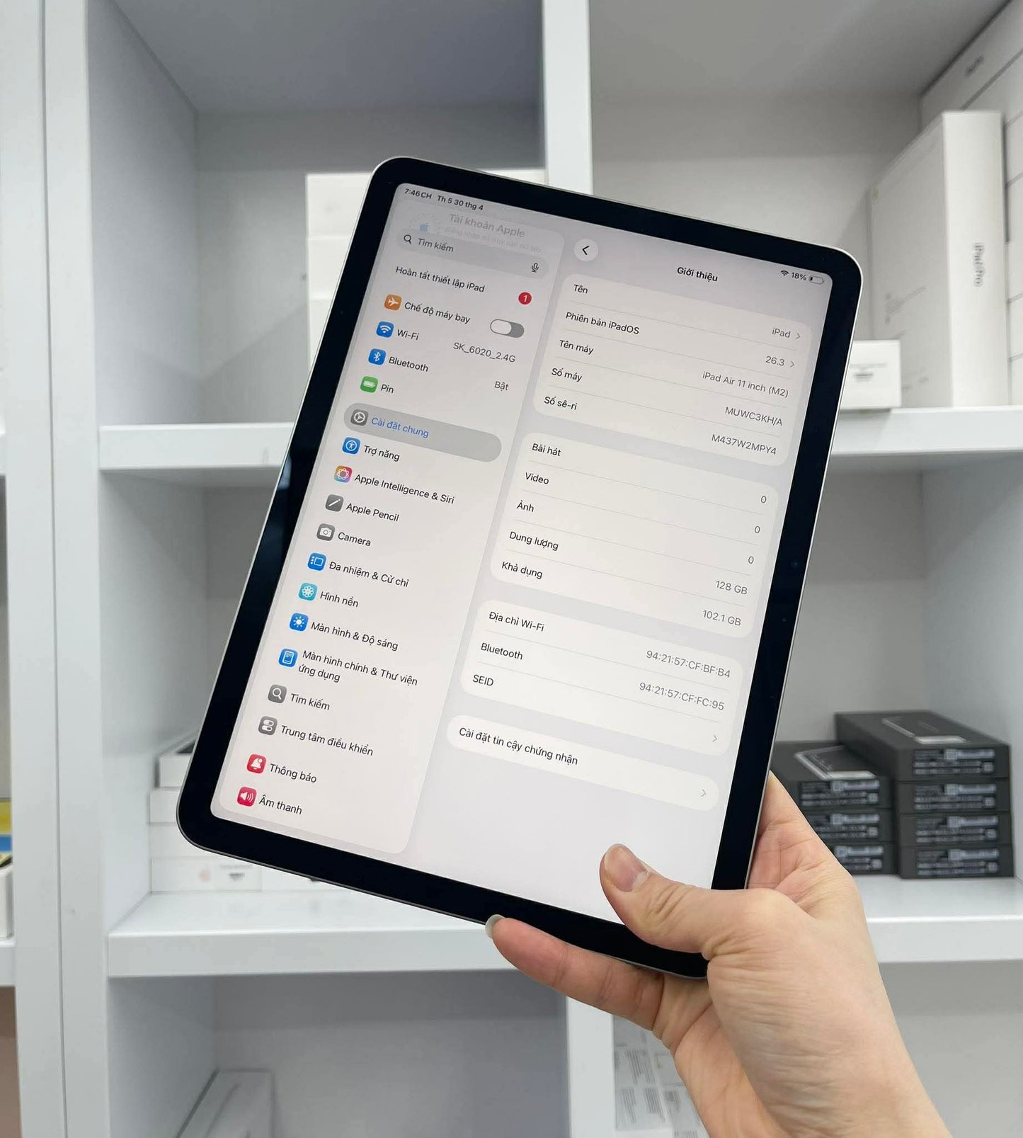 IPad Air 6 bản 128GB Màu xám - Pin 90% - 2MPY4 A-*